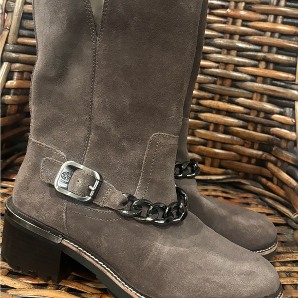 Vince Camuto Keshilla Moto Boot womens
Motorcycle Boot - Picture 4 of 14